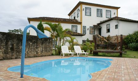 Piscina da Pousada em Vovô Chiquinho - Tiradentes